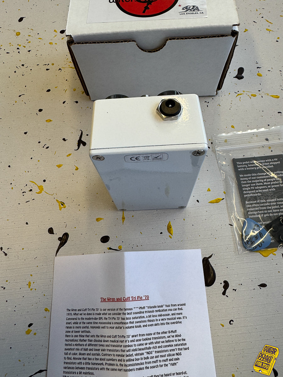 Wren and Cuff Tri-Pie '70