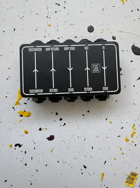 Bright Onion Pedals - 5 Gang Patchbox - Top and Side Sockets
