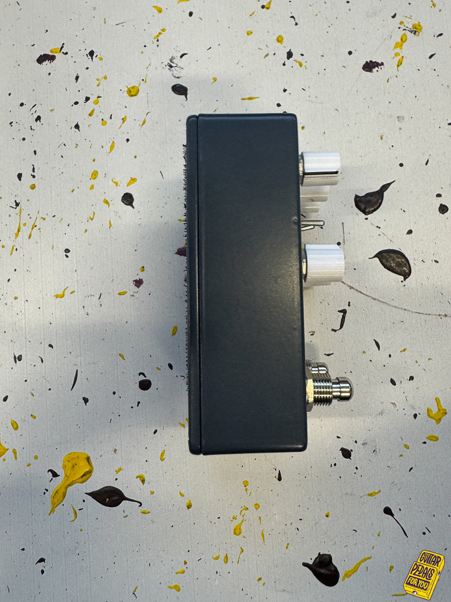 Crazy Tube Circuits Killer V vibrato overdrive