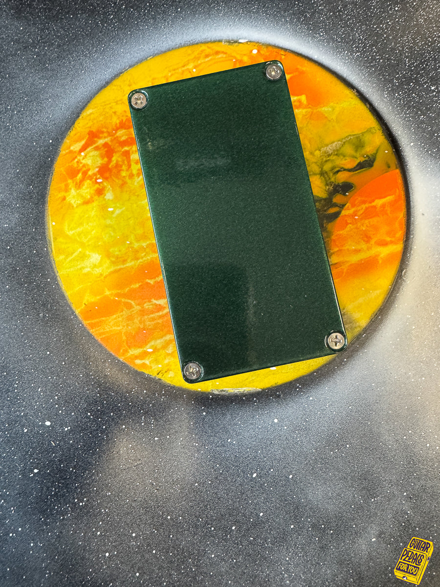 EarthQuaker Devices Arrows Preamp Booster V2