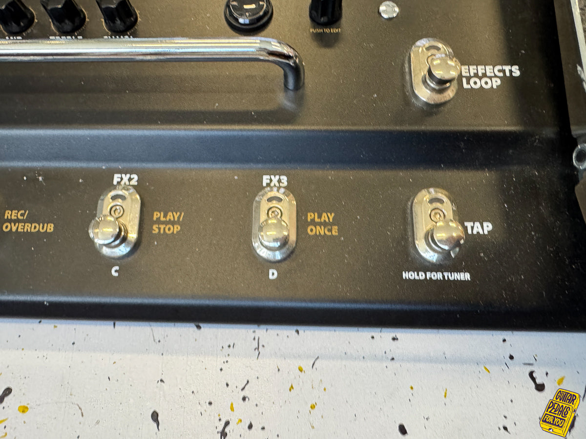 Line 6 POD HD400 Multi-Effect and Amp Modeler