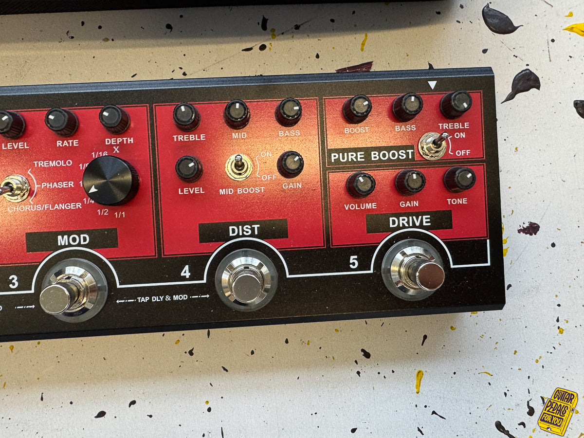 Mooer Red Truck Combined Effects Pedal