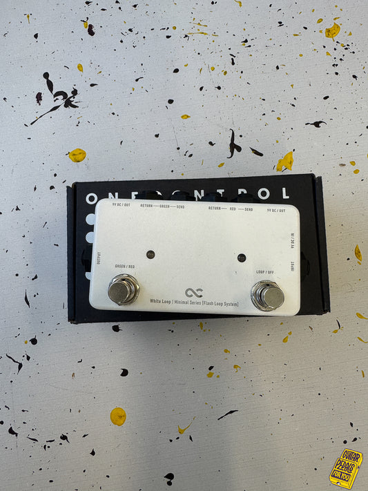 One Control Minimal Series White Loop A/B switch en looper
