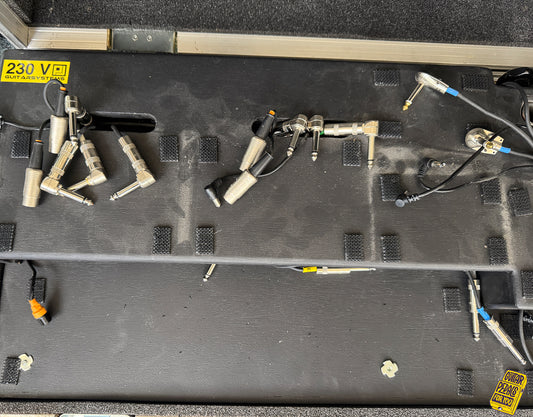 PL Guitar Systems - Pedalboard inclusief bekabeling & Case