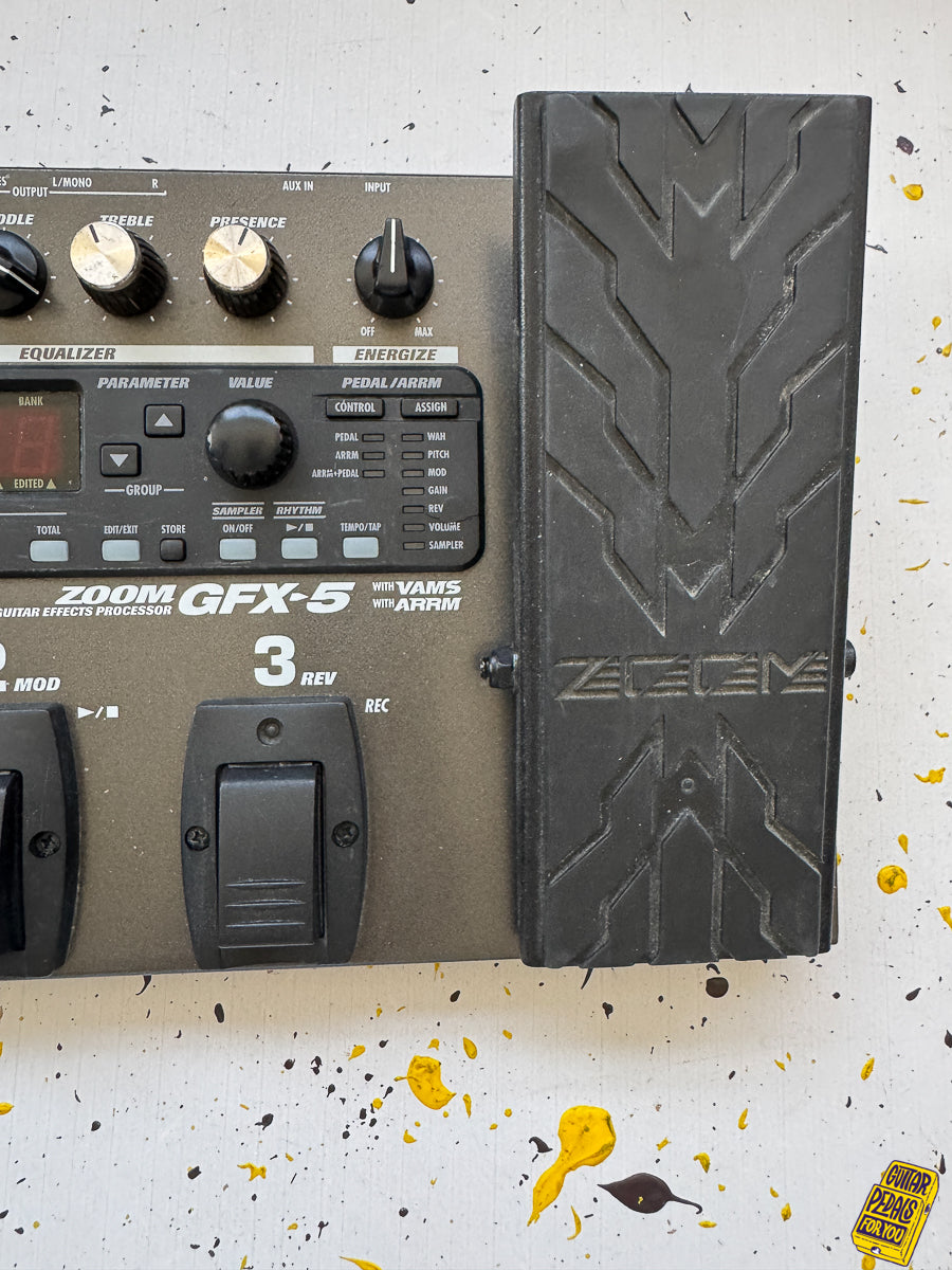 Zoom GFX-5 GUITAR EFFECTS PROCESSOR
